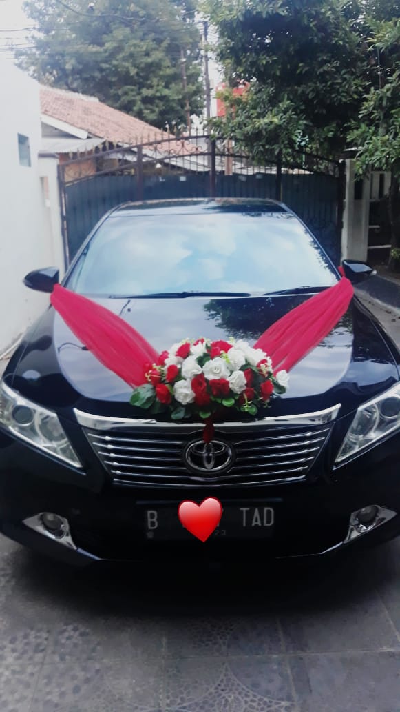 Hiasan Mobil Pengantin Mewah. Sewa Mobil Pengantin Wedding Car Camry 2013 Type V mewah