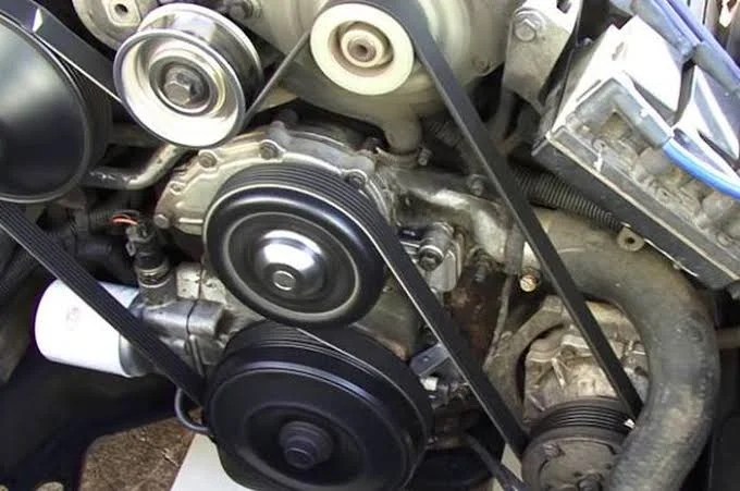 Dampak V Belt Mobil Putus. V-Belt Putus Perhatikan Sebab Akibat-Nya!