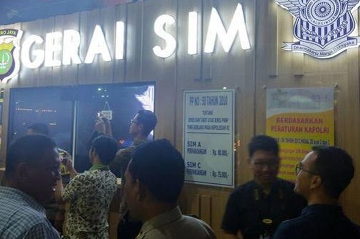 Gerai Sim Taman Palem. Perpanjang SIM Via Gerai SIM di Mal Jakarta, Ini 8 Lokasinya