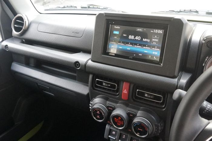 Setting Equalizer Bass Mobil. Mengenal Istilah di Pengaturan Head Unit Bawaan Mobil, Biar