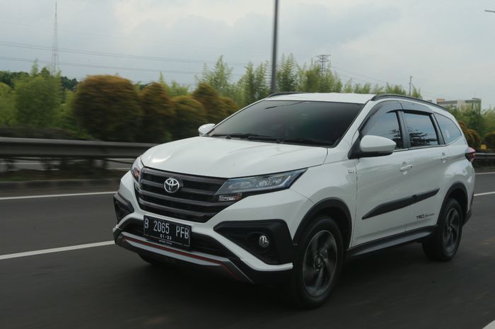 Oli Mesin Toyota Rush Matic. Ganti Oli Mesin Toyota Rush Matik Umur Belum 5 Tahun, Pakai Oli