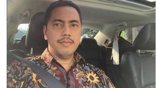 Foto Orang Di Dalam Mobil. Kamu Suka Swafoto di Mobil atau Jendela Pesawat? Halaman 1