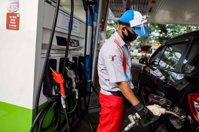 Apakah Grand Livina Bisa Pakai Pertalite. Kalau Masih Isi BBM Mobil dengan Pertalite, Sebaiknya Segera