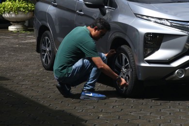 Ban Mobil Pecah Di Tol. Tips Mencegah Pecah Ban Saat Melaju di Jalan Tol