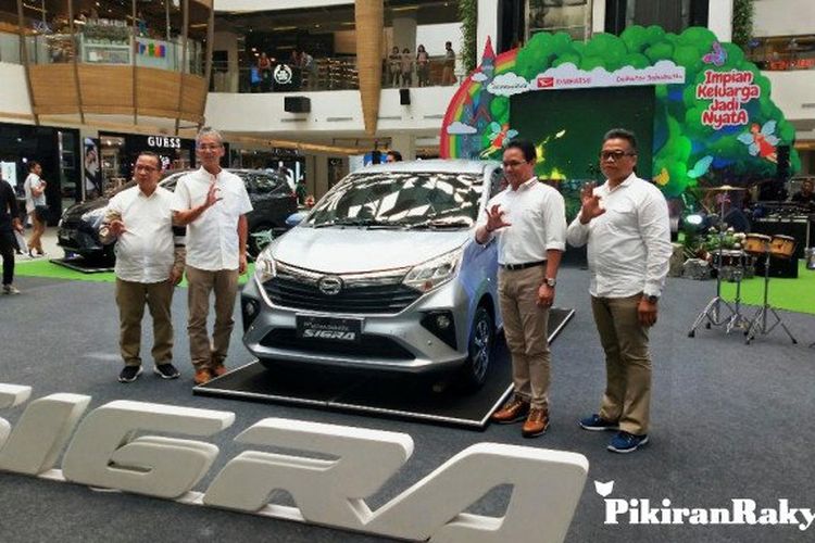Lupa Mematikan Lampu Mobil. New Sigra, Lupa Mematikan Lampu Jangan Takut Aki Habis