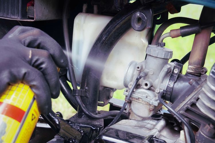 Setelan Angin Karburator Mobil. Inilah Efek Setelan Angin Karburator Terlalu Kecil pada Kendaraan