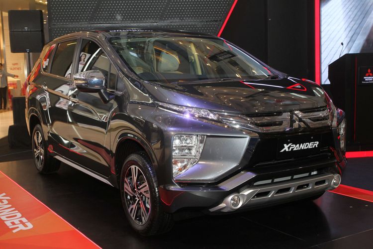 Harga Xpander Cross 2020 Malaysia. Diproduksi di Malaysia, Harga Mitsubishi Xpander Melonjak Hingga