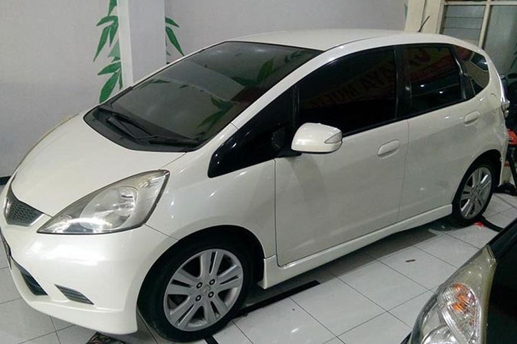 Harga Mobil Honda Jazz Bekas Tahun 2004. Update Agustus 2020, Harga Mobil Bekas Honda Jazz Tahun 2004