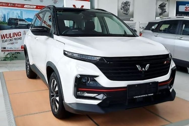 Harga Wuling Almaz Tipe Tertinggi. Bocoran Harga Wuling Almaz RS, Termurah Dijual Rp370 Juta