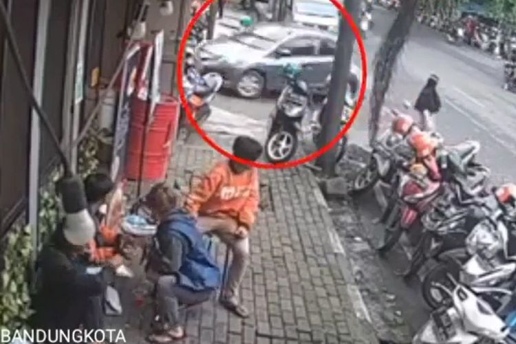 Gerobak Mobil Pick Up. Polisi Ungkap Alasan Pengemudi Mobil Ugal-ugalan di Jalan