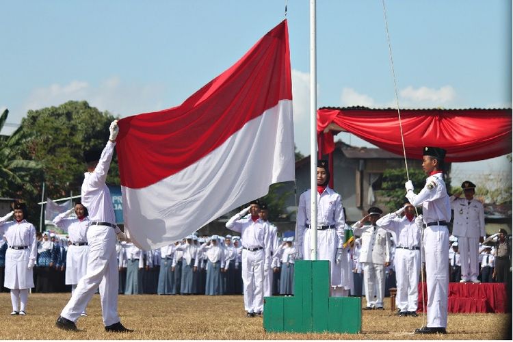 Ukuran Bendera Di Mobil Presiden. Berapa Ukuran Bendera Merah Putih yang Sesuai UU? Jangan