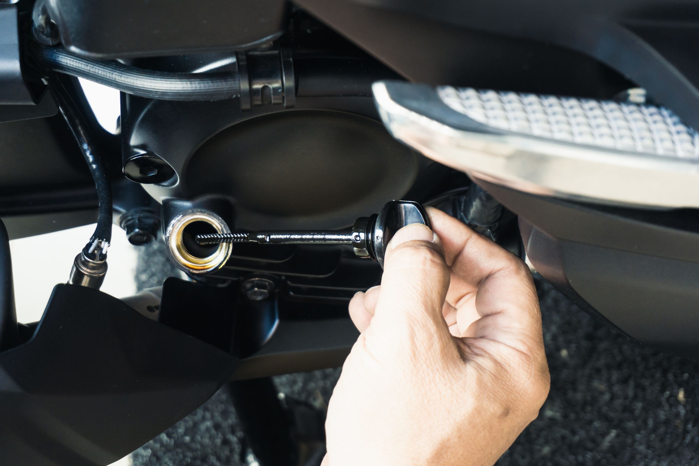 Ciri Ciri Oli Gardan Motor Harus Diganti. Bahaya, Ini Ciri-ciri Oli Gardan Motor Matic Telah Habis