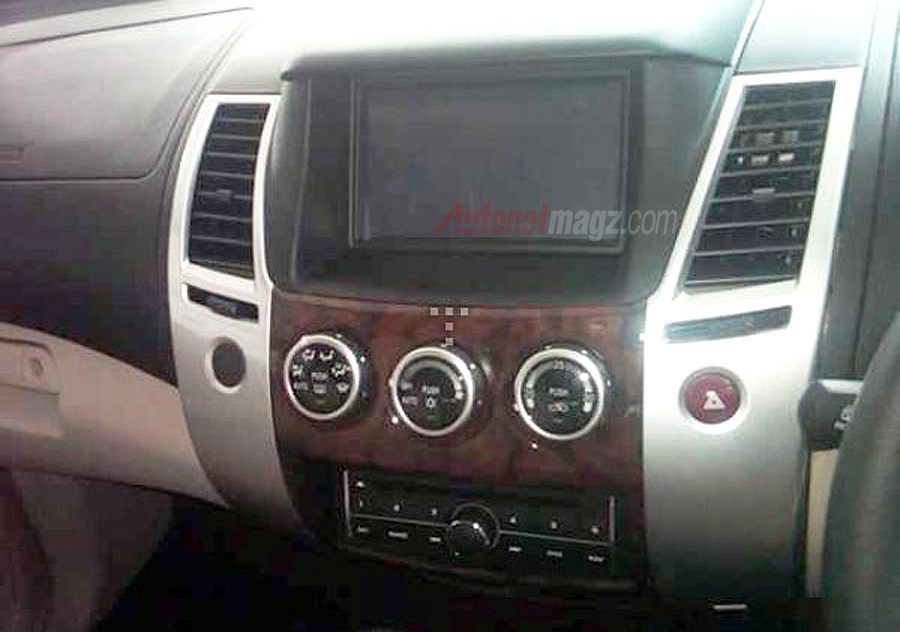 Head Unit Pajero Sport 2013. Head Unit Mitsubishi Pajero Sport Limited 2013