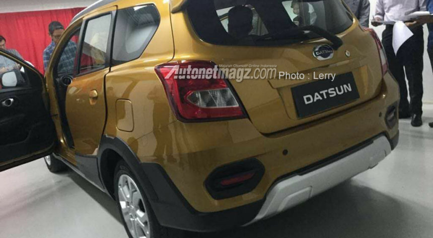 Datsun Go Cross Versi Crossover Si Mobil Murah. Datsun GO Cross Tertangkap Kamera, Ternyata Cuma Aksesoris