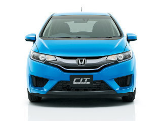 Dalam Mobil Honda Jazz. Mobil Pesepakbola Dunia, Honda Jazz dan Berhubungan Intim di