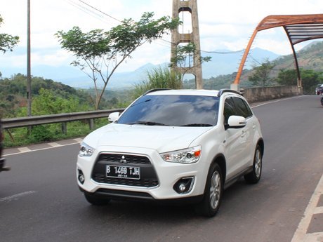 Konsumsi Bbm Outlander Sport. Melibas Jalur Pantura dan Selatan dengan Outlander Sport GLX