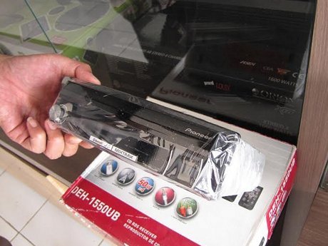 Head Unit Single Din Layar. Audio Single DIN Kini Ada yang Pakai Layar Sentuh