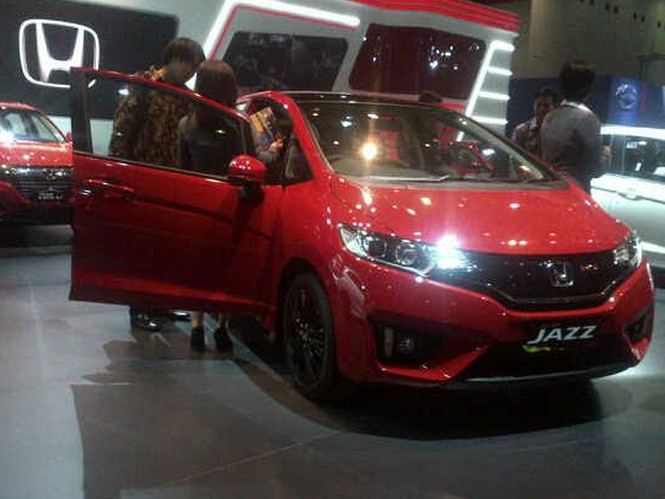 All New Honda Jazz Rs Cvt. All New Honda Jazz RS CVT Limited Edition di IIMS Hanya 15 Unit