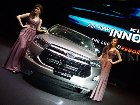 Apakah Innova Diesel Bisa Pakai Solar Biasa. Innova Diesel Terbaru Tak Masalah Minum Solar Biasa