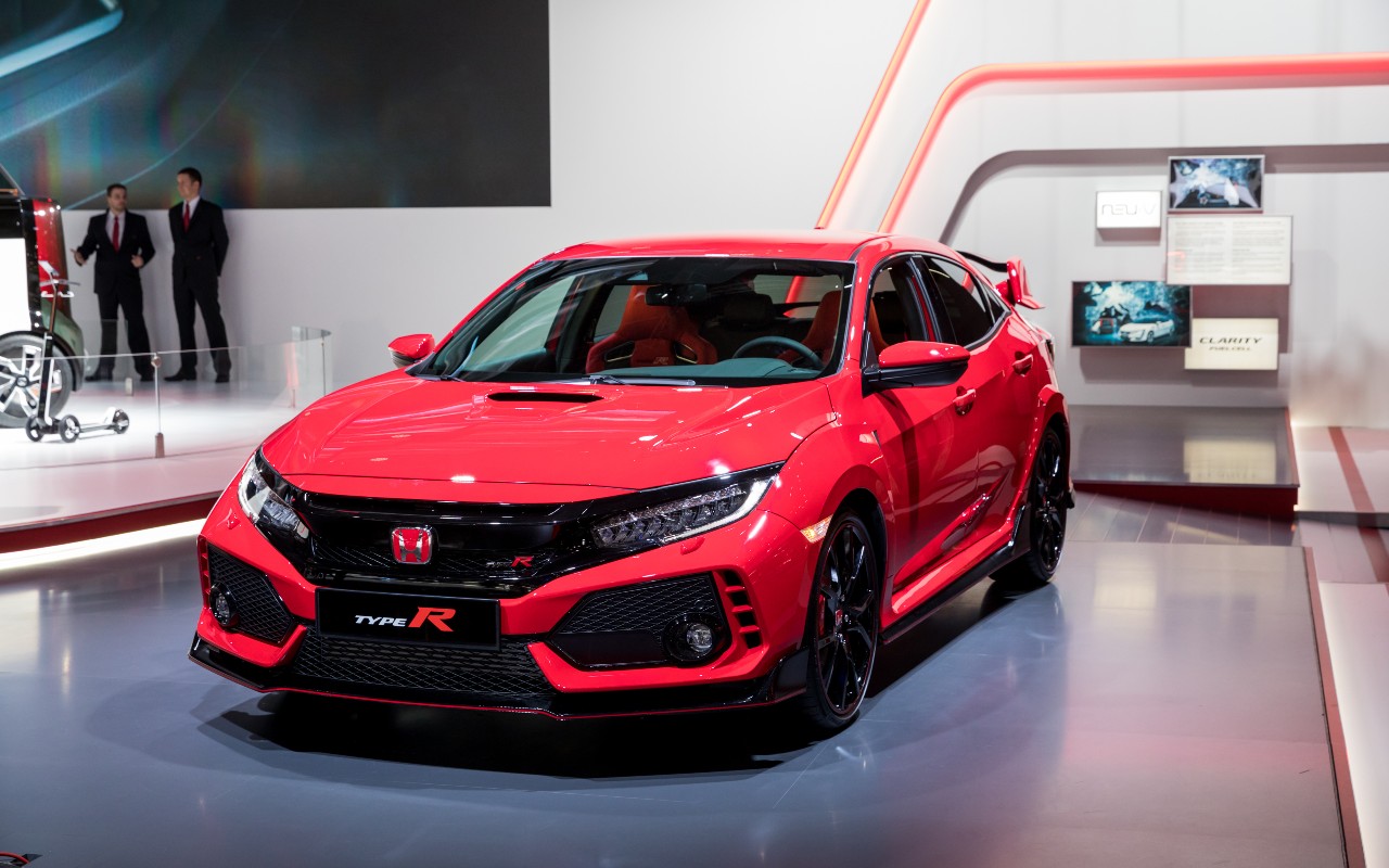 Mobil Sedan Civic Terbaru. Harga Honda Civic Terbaru, Spesifikasi, dan Simulasi Kreditnya