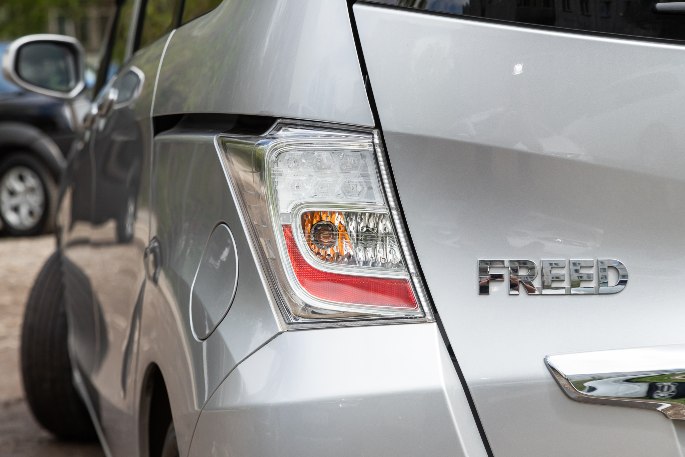 Harga Dan Spesifikasi Honda Freed. Harga Mobil Freed, Spesifikasi, serta Plus Minusnya