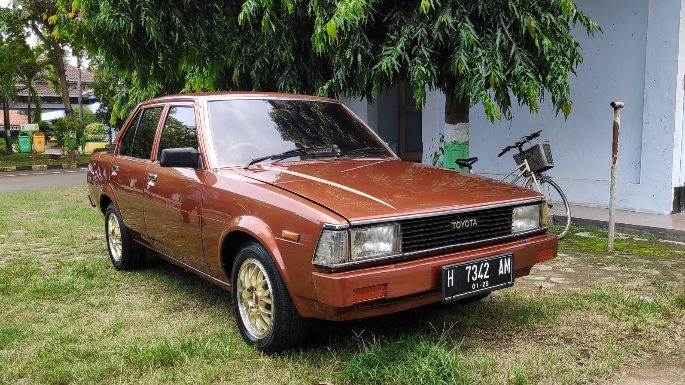 Toyota Corolla Dx Ke70. Sedan Klasik Corolla DX: Spesifikasi dan Keunggulannya