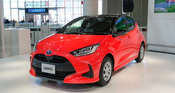 Interior Mobil Yaris Terbaru. Ukuran Mobil Yaris Terbaru, Dimensi, dan Spesifikasinya