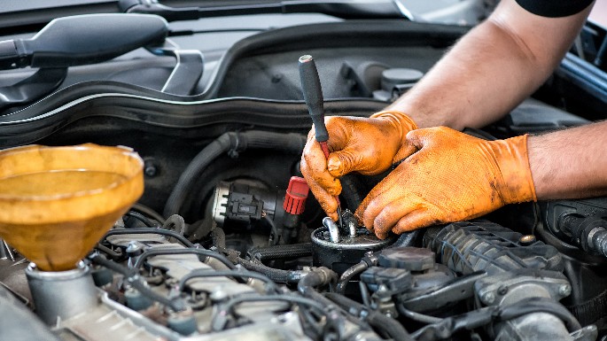 Biaya Turun Mesin Mobil Diesel. Berapa Ongkos Jasa Turun Mesin Mobil Diesel? Ini Estimasinya