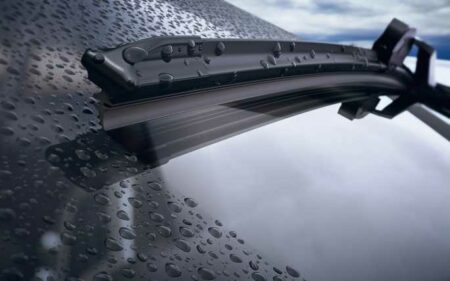 Cara Mengisi Air Wiper. Bagaimana Cara Cek Air Wiper Mobil dan Cara Mengisinya