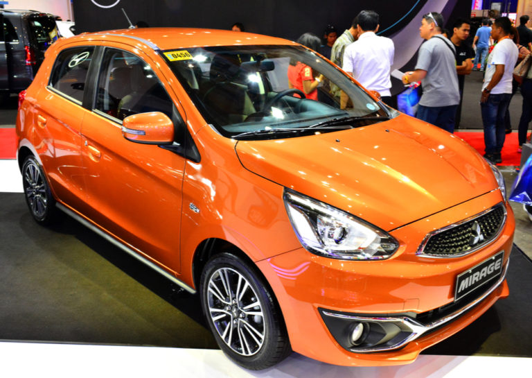 Toyota Agya Vs Mitsubishi Mirage. Mitsubishi Mirage Bekas Masih Lebih Unggul Ketimbang LCGC