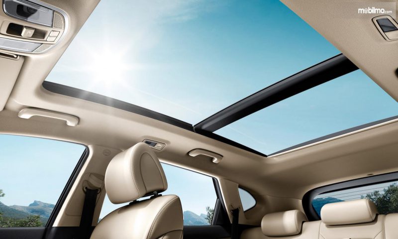 Harga Honda Hrv Panoramic Roof. Tips Rawat Sunroof Agar Harga Jual Mobil Dapat Terjaga I Carro.id