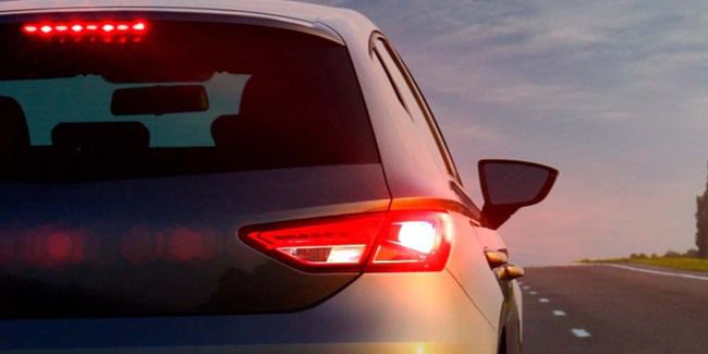 Cara Kerja Lampu Mundur. Kegunaan lampu mundur (backup light) pada mobil