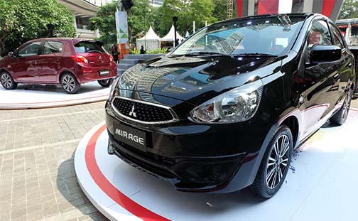 Toyota Agya Vs Mitsubishi Mirage. Karena Kualitas, Harga Mitsubishi Mirage Bekas Lebih Mahal Dari