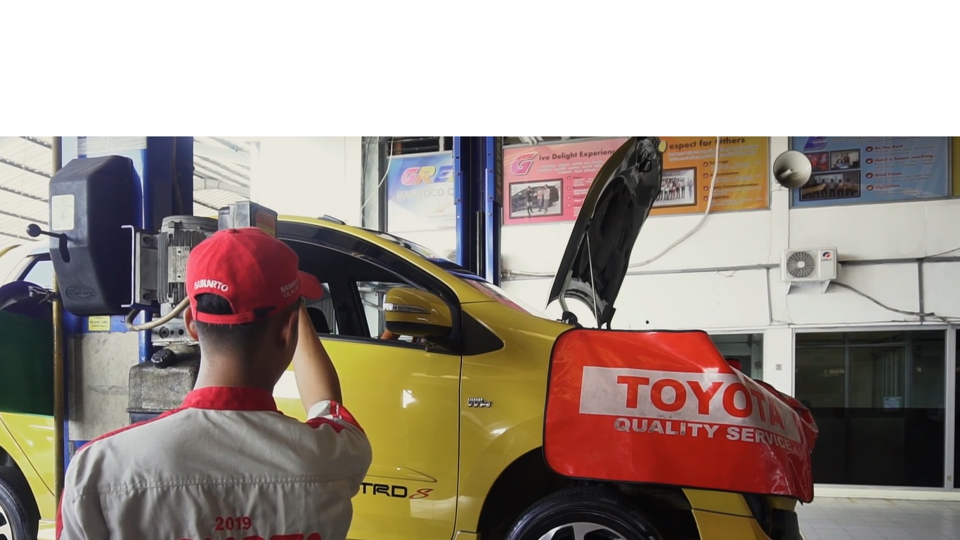 Oli Matic Toyota Agya. Biaya Servis Toyota Agya 2020, Harga Cukup Terjangkau