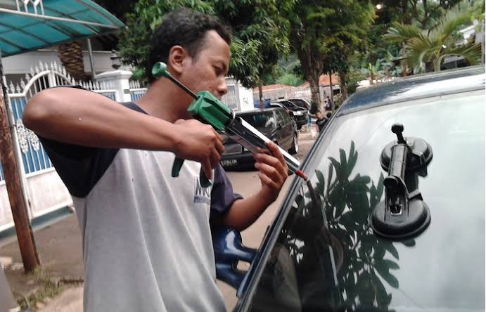 Kaca Mobil Retak Sendiri : General Tips