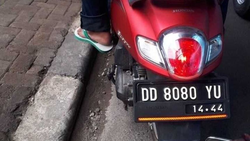 Contoh Plat Nomor Cantik Motor. Bikin Plat Nomor Cantik Resmi, Begini Prosedur dan Biayanya