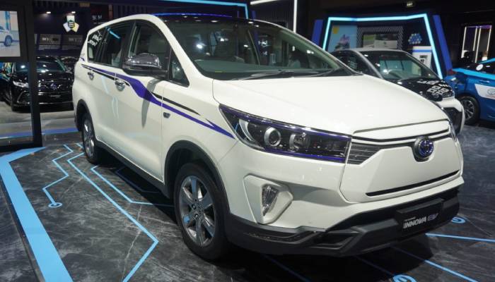 Interior Mobil Innova Terbaru. Akan Meluncur pada 2022, Ini Perkiraan Spesifikasi Kijang Innova