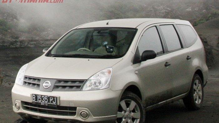 Harga Seken Nissan Grand Livina Tahun 2012. Harga Mobil Bekas Nissan Grand Livina Tahun 2012, Dibandrol Rp