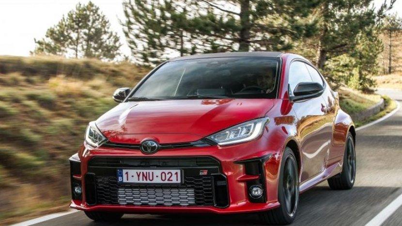 Harga Toyota Yaris Bekas Murah. Ingin Mobil Yaris Murah? Ini Harga Yaris Bakpao Bekas, Murah