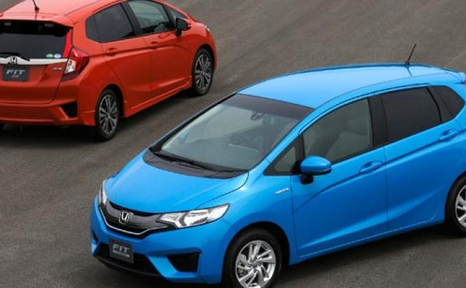 Daftar Harga Honda Jazz Tahun 2000. Daftar Mobil Harga Rp 60 Jutaan, Semua Keluaran Tahun 2000-an