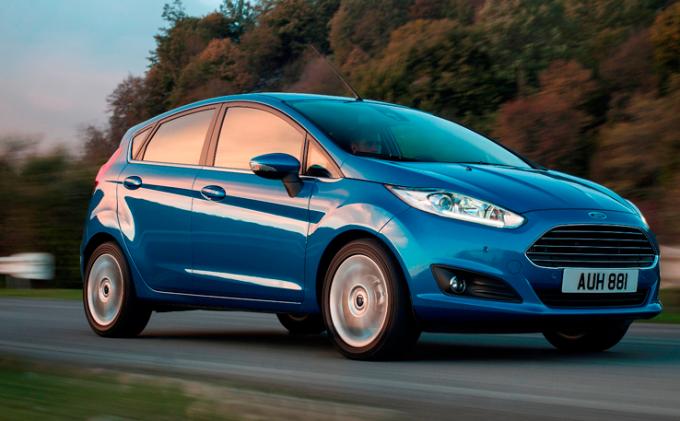Konsumsi Bahan Bakar Ford Fiesta. New Ford Fiesta Bertenaga Badak tapi Konsumsi BBM 15 Km/Liter