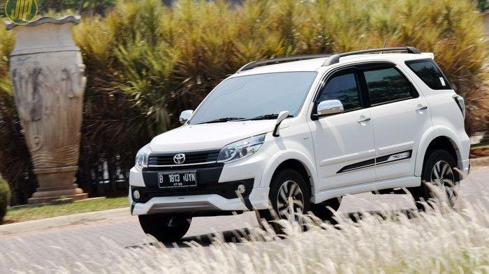 Harga Bekas Toyota Rush 2015 Manual. Daftar Harga Mobil Bekas Toyota Rush dan All New Rush, Mulai Rp