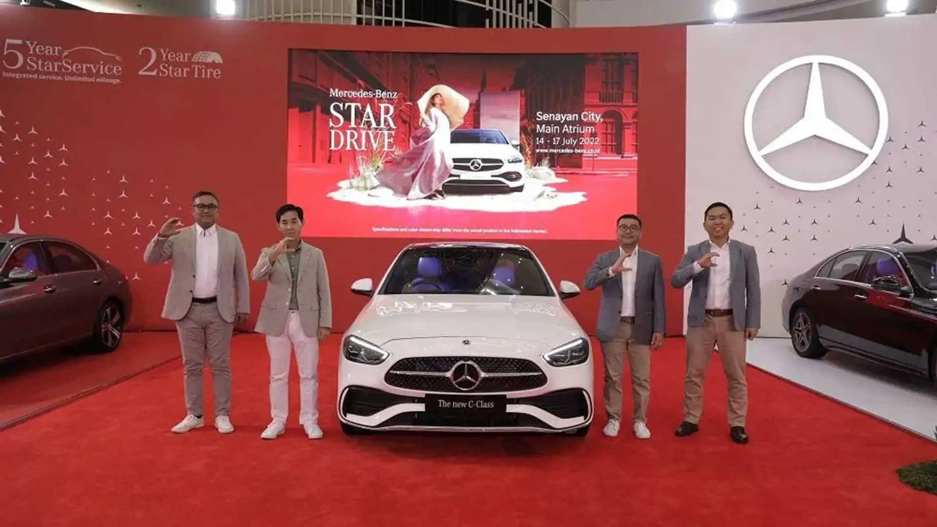 Mercedes Benz C300 Harga. Mercedes Indonesia Luncurkan New C-Class, Harga Mulai Rp970