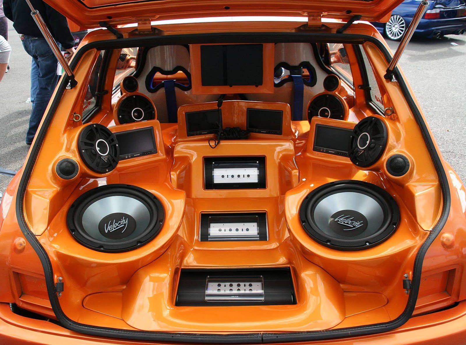 Speaker Mobil Yang Paling Bagus. Musik Ngebass dengan 11 Speaker Mobil Terbaik di Indonesia