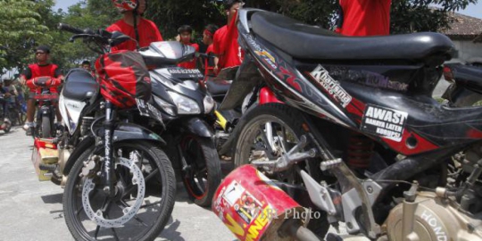 Cara Mengatasi Suara Knalpot Cempreng. Suara Motor Tidak Enak Didengar? Begini Cara Benerinnya