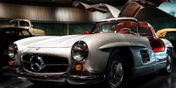 Foto Model Seksi Mobil Sport. 10 Mobil Sport paling seksi sepanjang masa