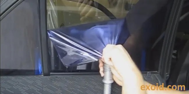 Cara Melepas Kaca Film Mobil Bagian Depan. Mau Melepas Kaca Film? Begini Cara Mudahnya, Bro