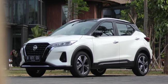 Cara Parkir Paralel Pajero Sport. Begini Cara Parkir Paralel Nissan Kicks e-Power
