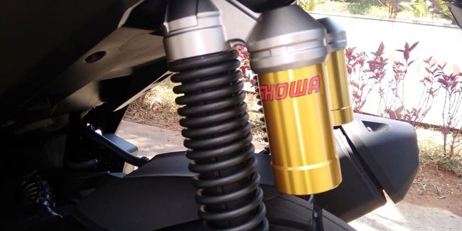 Daftar Harga Shockbreaker Mobil Offroad. Ini Alasan Mengapa Honda ADV 150 Pakai Shock Tabung