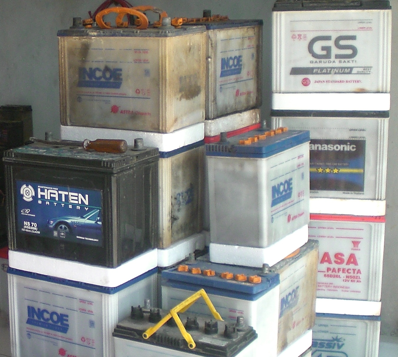 Harga Accu Bekas Per Kilo. Terjual terima jual beli aki / accu bekas atau rusak dengan harga